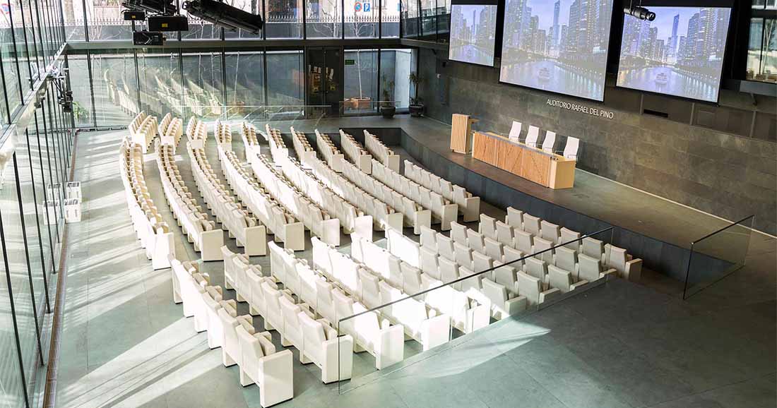 AUDITORIO RAFAEL DEL PINO (2)