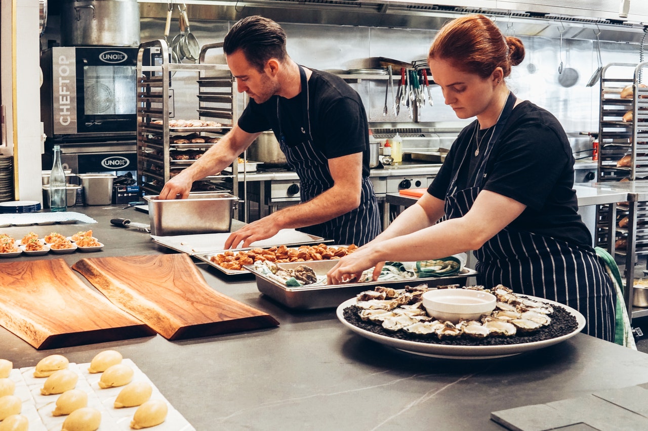 consejos para contratar catering para eventos sociales
